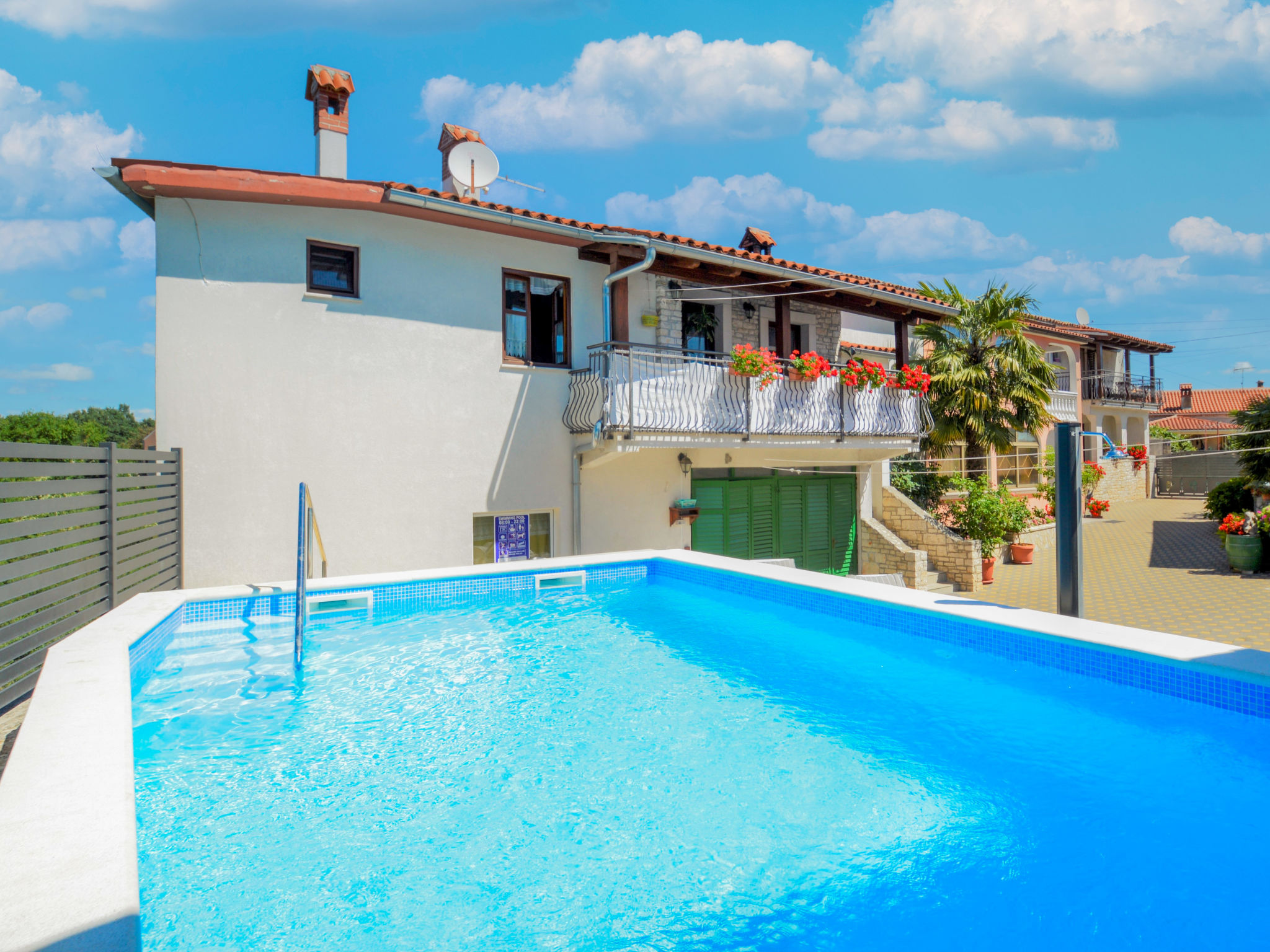 Foto 13 - Casa con 2 camere da letto a Svetvinčenat con piscina e vista mare