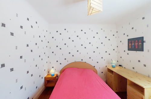 Foto 12 - Apartamento de 2 quartos em Vaux-sur-Mer com jardim e terraço