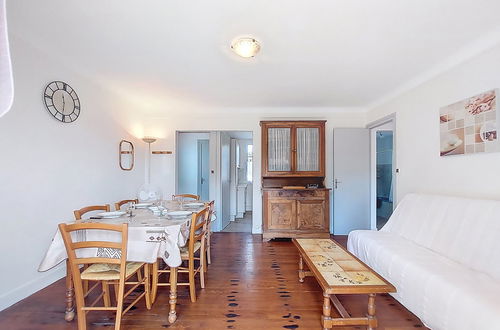 Foto 8 - Apartamento de 2 quartos em Vaux-sur-Mer com jardim e terraço