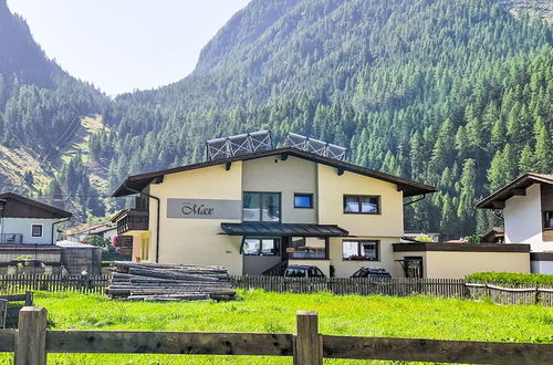 Foto 1 - Apartamento de 5 quartos em Längenfeld com jardim