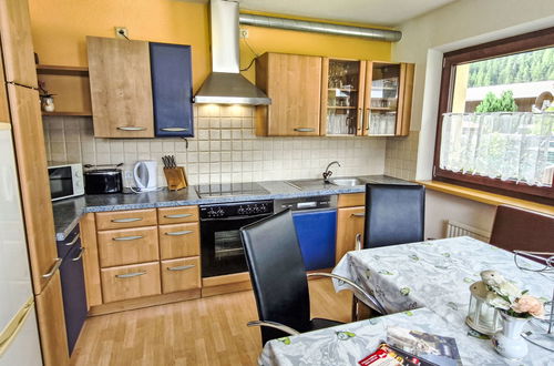 Foto 6 - Apartamento de 5 quartos em Längenfeld com jardim