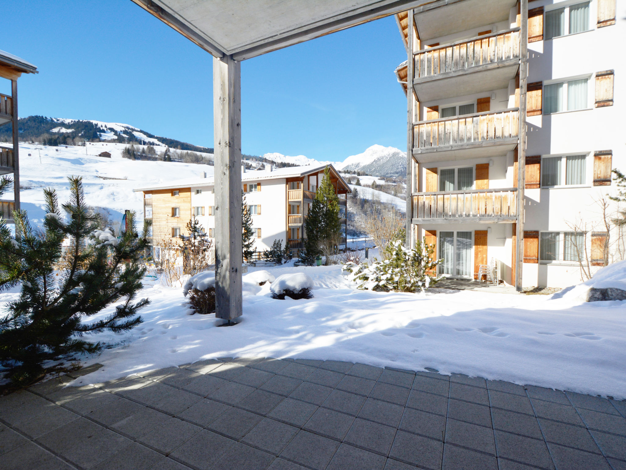 Foto 10 - Apartamento de 1 habitación en Surses con terraza y vistas a la montaña
