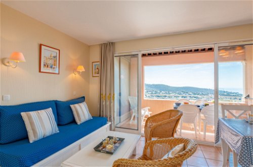 Foto 6 - Apartamento de 2 quartos em Roquebrune-sur-Argens com piscina e vistas do mar
