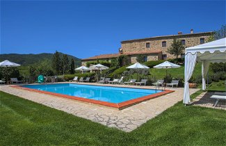 Photo 1 - 2 bedroom Apartment in Casole d'Elsa with swimming pool and garden