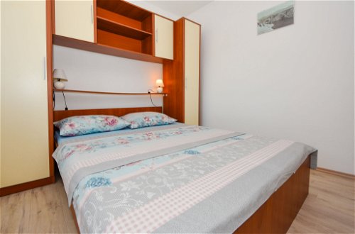 Foto 12 - Apartamento de 3 quartos em Jasenice com terraço e vistas do mar