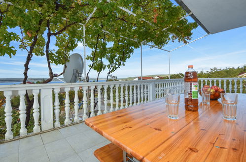 Photo 2 - Appartement de 3 chambres à Jasenice avec terrasse et vues à la mer