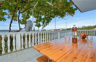 Foto 2 - Apartamento de 3 quartos em Jasenice com terraço e vistas do mar