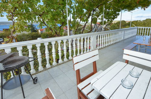 Photo 3 - 3 bedroom Apartment in Jasenice with terrace and sea view