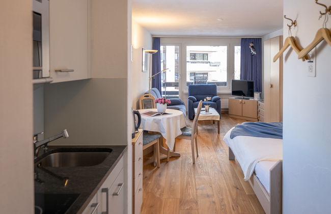 Apartment mit 1 Schlafzimmer in Sankt Moritz - Foto 1