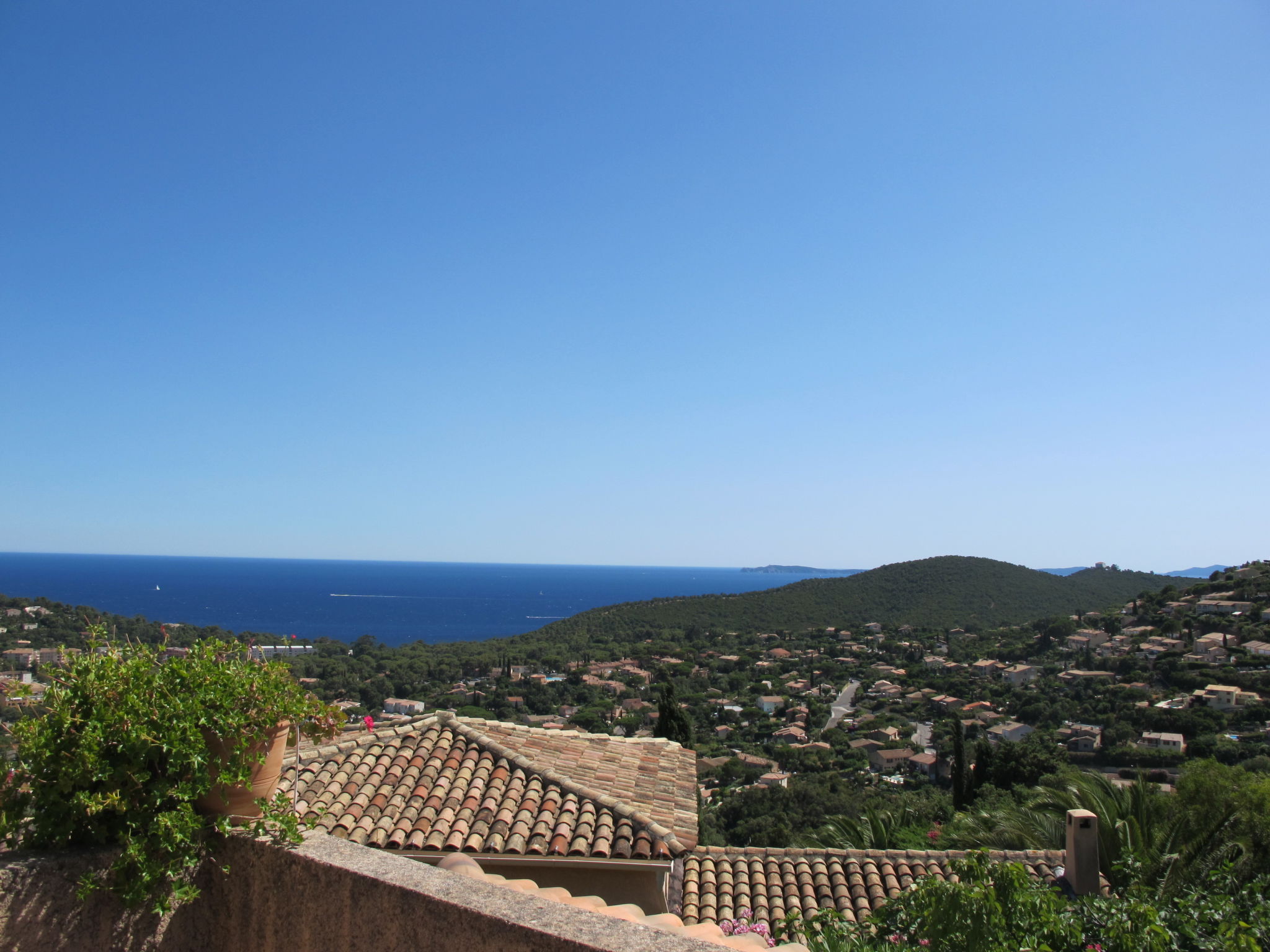 Foto 22 - Casa con 3 camere da letto a Cavalaire-sur-Mer con piscina privata e vista mare