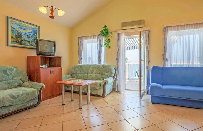 Appartamento con 2 camere da letto a Karlobag con piscina e terrazza - Foto 7