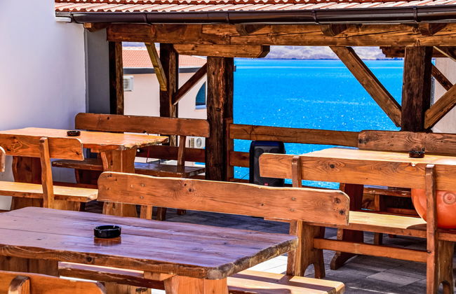 Appartamento con 2 camere da letto a Karlobag con piscina e terrazza - Foto 11