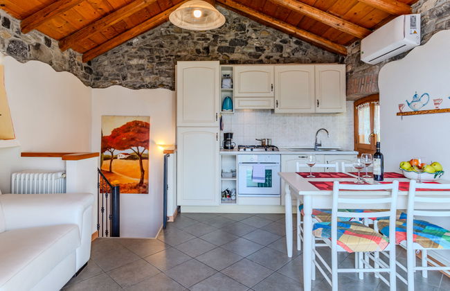 1 bedroom House in Gravedona ed Uniti with garden - Photo 8