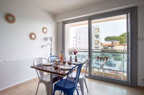 Foto 8 - Apartment mit 1 Schlafzimmer in Cagnes-sur-Mer mit blick aufs meer