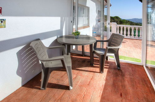 Foto 22 - Casa de 3 quartos em Vidreres com piscina privada e terraço