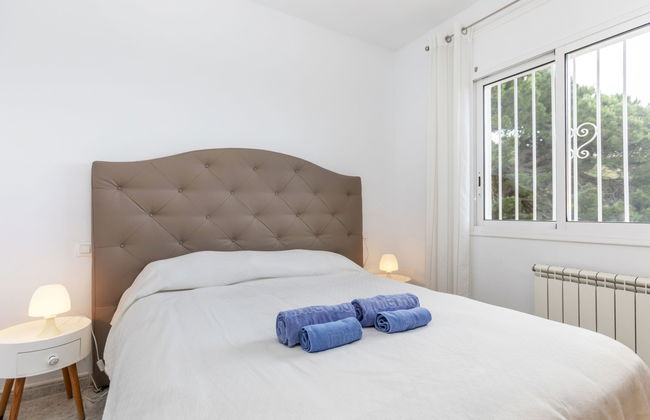 Casa de 5 quartos em Vidreres com piscina privada e terraço - Foto 16