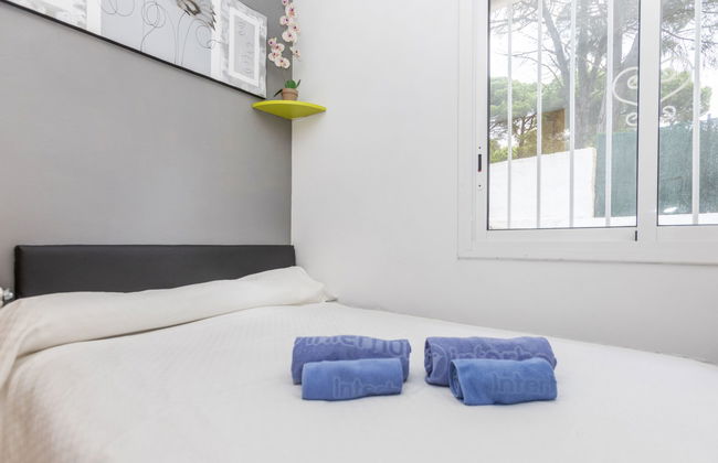 Casa de 5 quartos em Vidreres com piscina privada e terraço - Foto 11