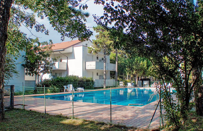 Apartamento de 2 quartos em Lignano Sabbiadoro com piscina e jardim - Foto 19