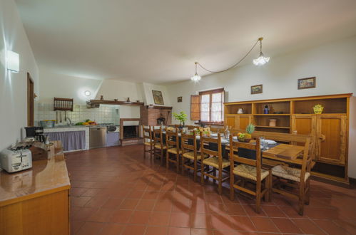 Foto 7 - Haus mit 4 Schlafzimmern in Lucca mit privater pool und terrasse