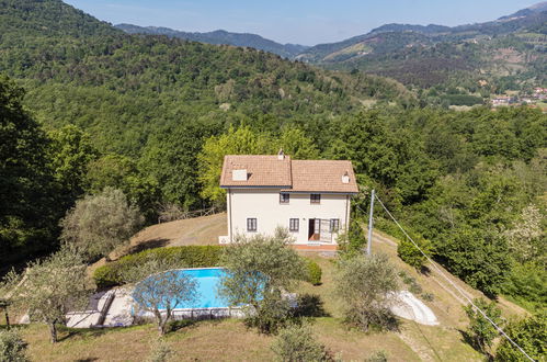 Foto 1 - Casa con 4 camere da letto a Lucca con piscina privata e terrazza