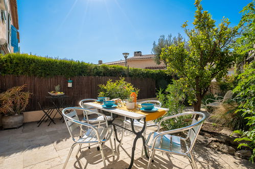 Photo 23 - Maison de 3 chambres à Hyères avec jardin et terrasse