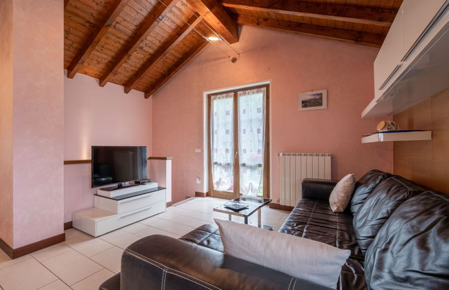 Casa de 3 quartos em Mergozzo com jardim e terraço - Foto 8