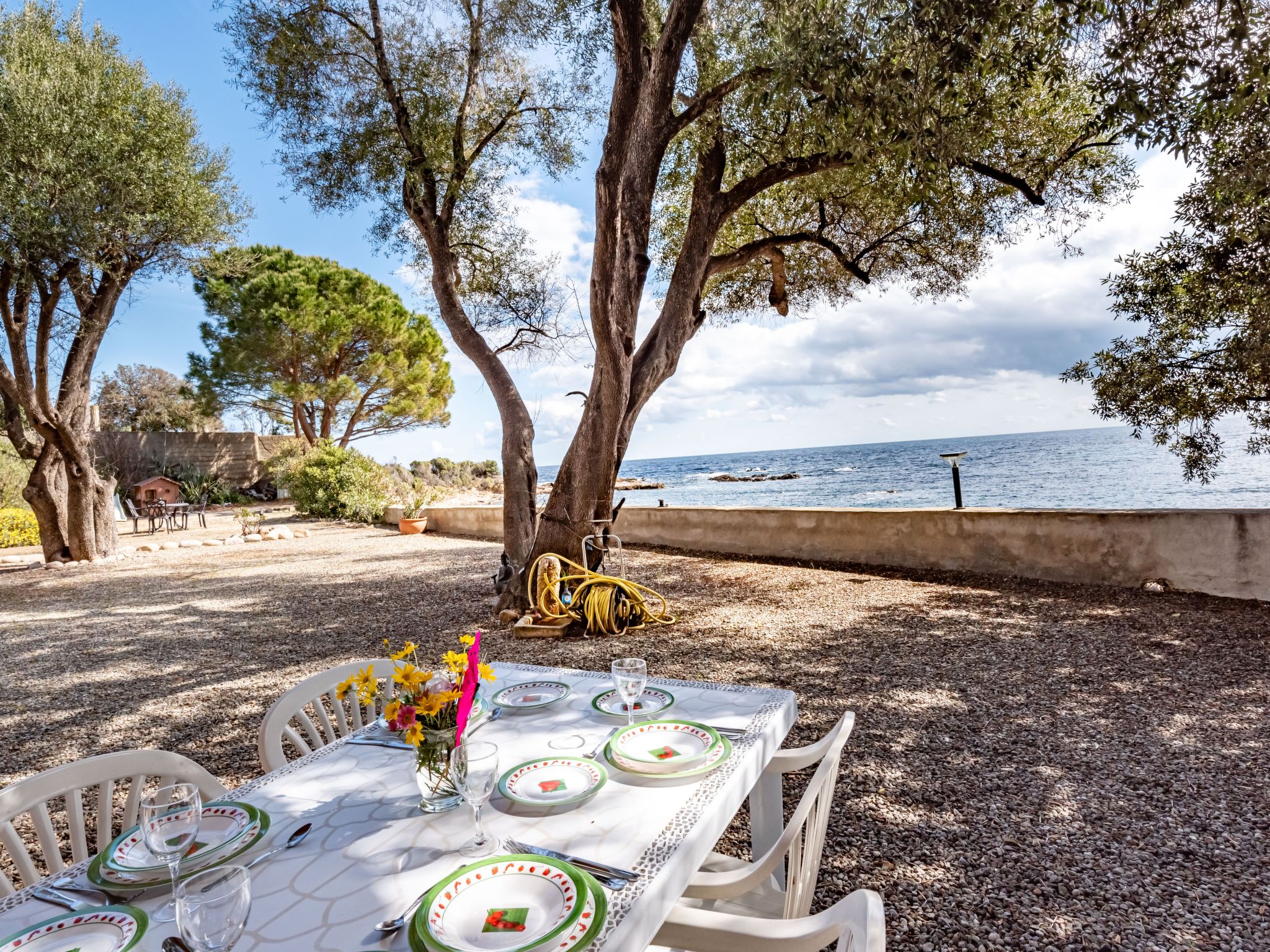 Foto 2 - Casa de 2 quartos em Sari-Solenzara com jardim e vistas do mar