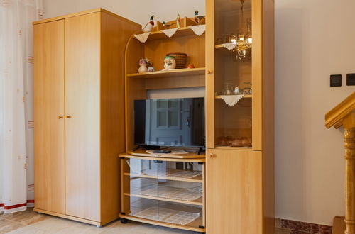 Photo 7 - 4 bedroom Apartment in Balatonmáriafürdő with garden and terrace