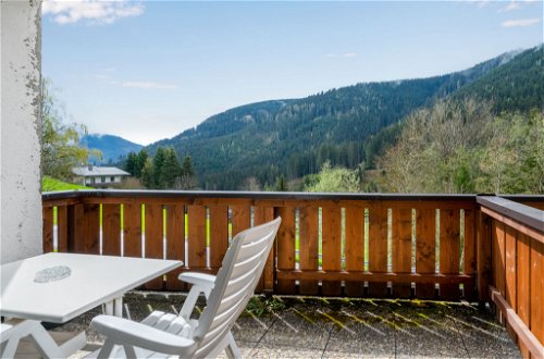 Foto 2 - Apartamento en Zell am See con terraza y vistas a la montaña