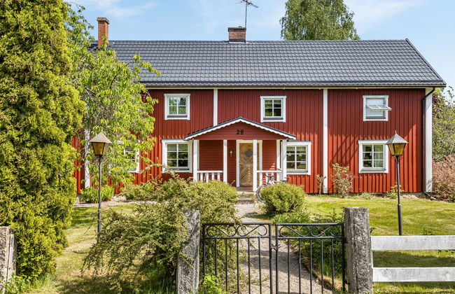Casa de 4 quartos em Olofström com jardim e sauna - Foto 1