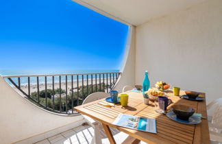 Photo 1 - 1 bedroom Apartment in La Grande-Motte with terrace and sea view