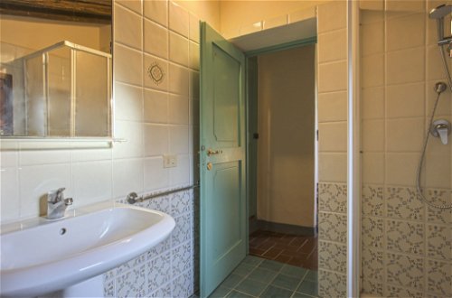 Foto 11 - Apartment mit 3 Schlafzimmern in Barberino Tavarnelle mit schwimmbad und garten