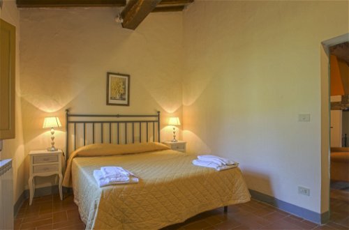 Photo 10 - 3 bedroom Apartment in Barberino Tavarnelle with swimming pool and garden