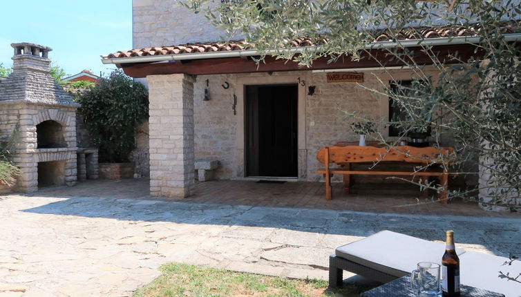 Photo 1 - Maison de 2 chambres à Barban avec terrasse et vues à la mer