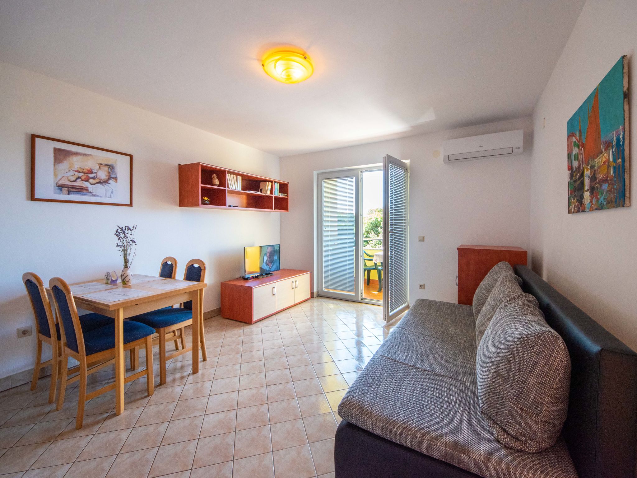 Foto 5 - Apartamento de 1 quarto em Krk com jardim