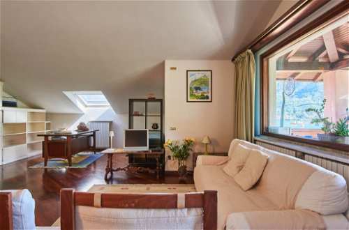 Foto 6 - Appartamento con 2 camere da letto a Musso con vista sulle montagne