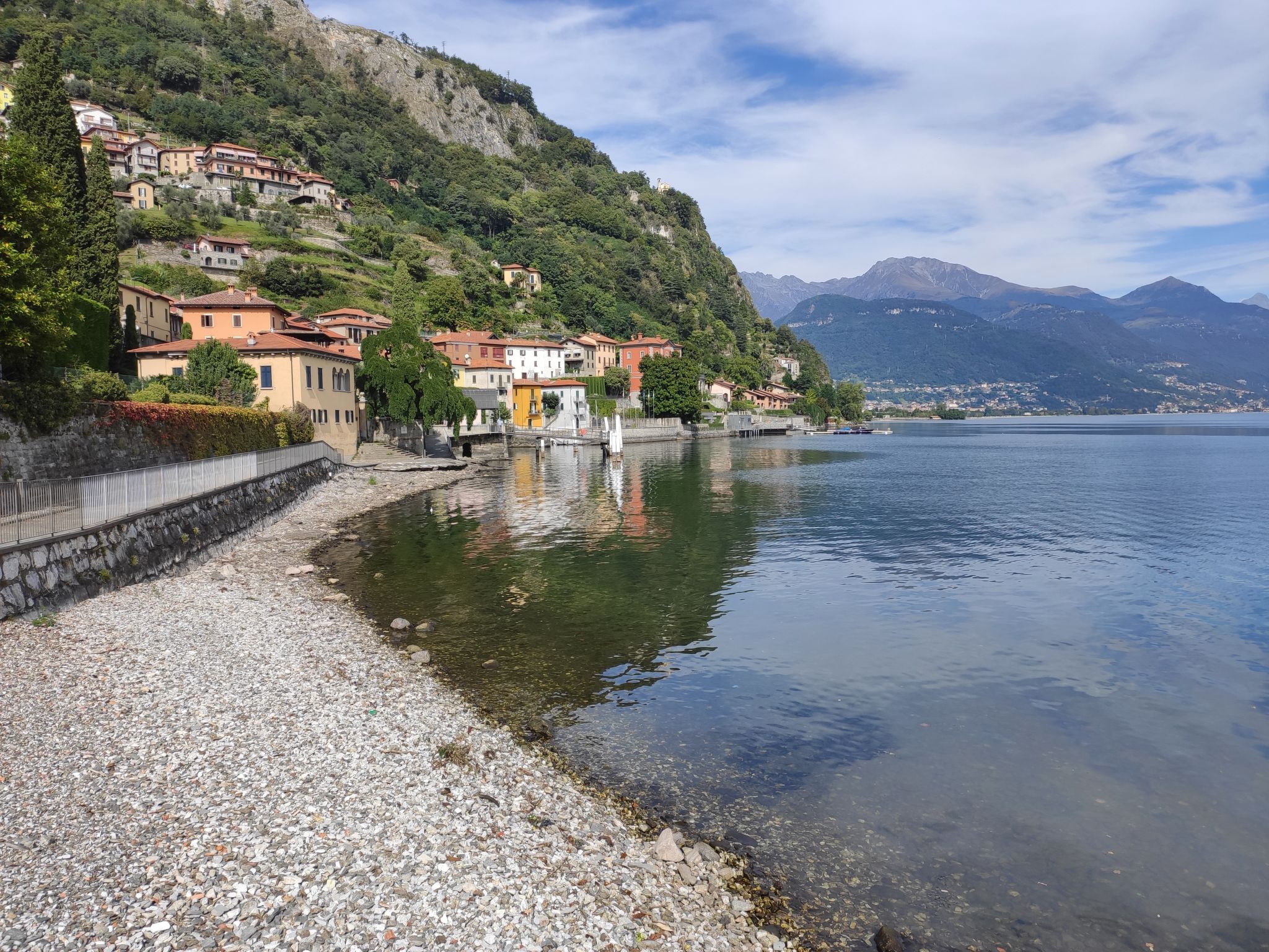 Foto 30 - Appartamento con 2 camere da letto a Musso con piscina e vista sulle montagne