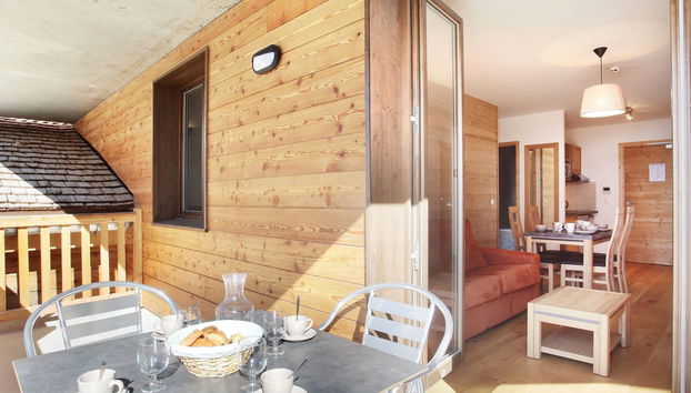 Apartment mit 2 Schlafzimmern in La Clusaz mit schwimmbad und terrasse - Foto 4