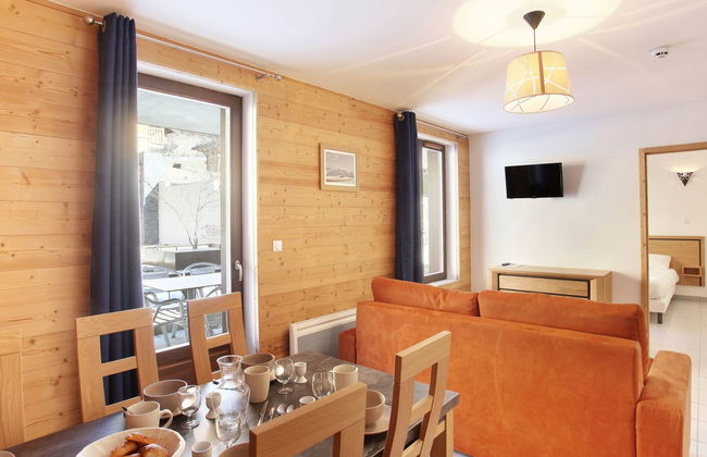 Apartment mit 1 Schlafzimmer in La Clusaz mit schwimmbad und terrasse - Foto 7