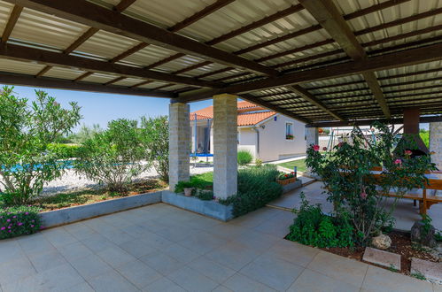 Photo 34 - 2 bedroom House in Pula with private pool and garden