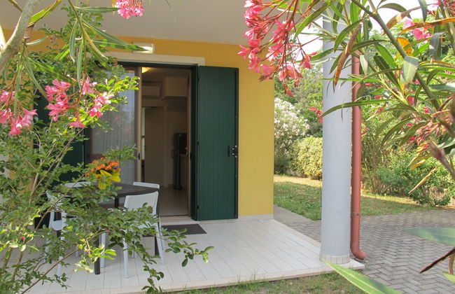 3 bedroom House in Comacchio with garden and terrace - Photo 3