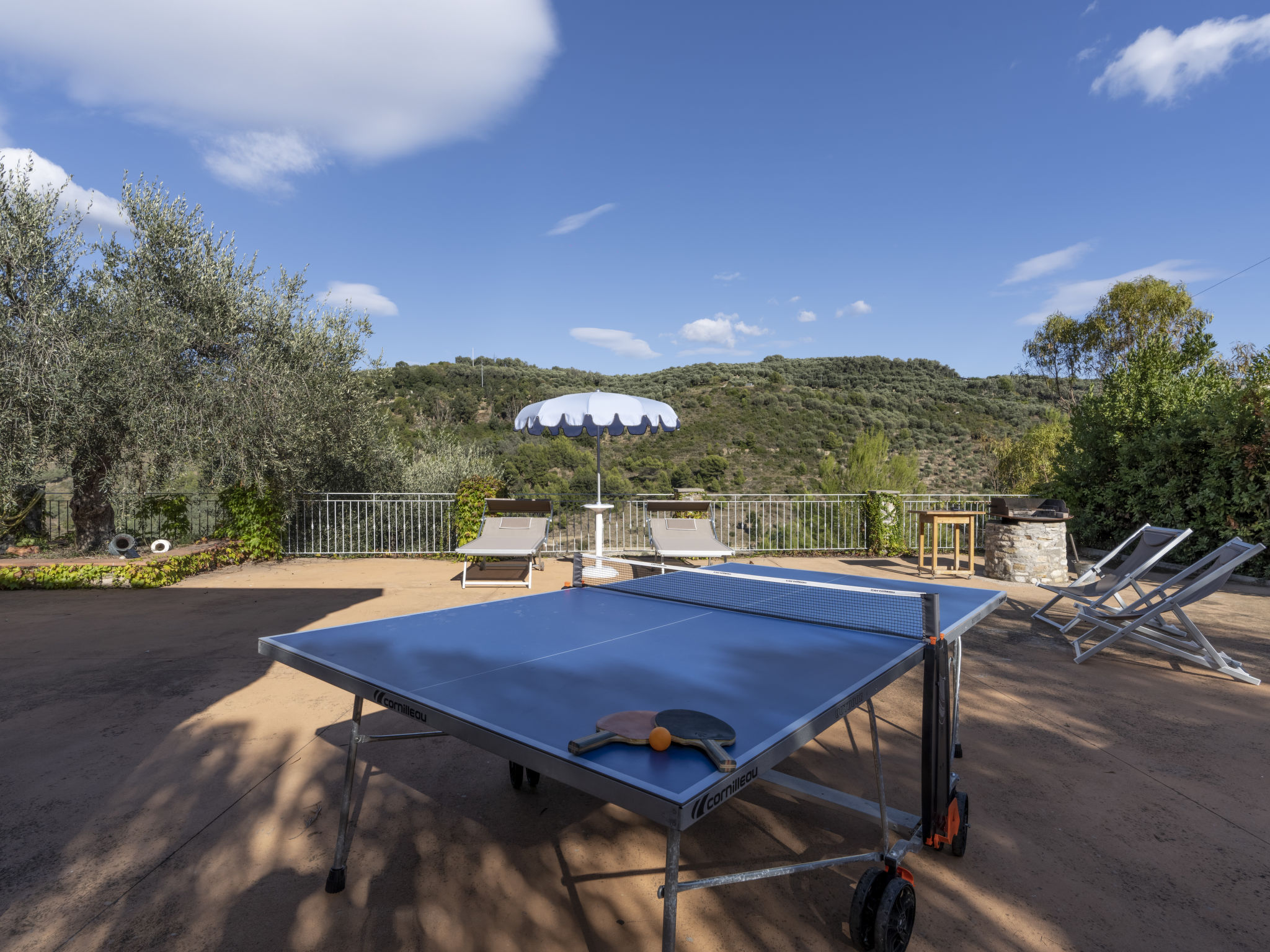 Foto 4 - Casa de 2 quartos em Cipressa com piscina privada e vistas do mar