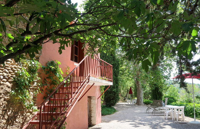 Casa de 1 quarto em Puimichel com jardim e terraço - Foto 1