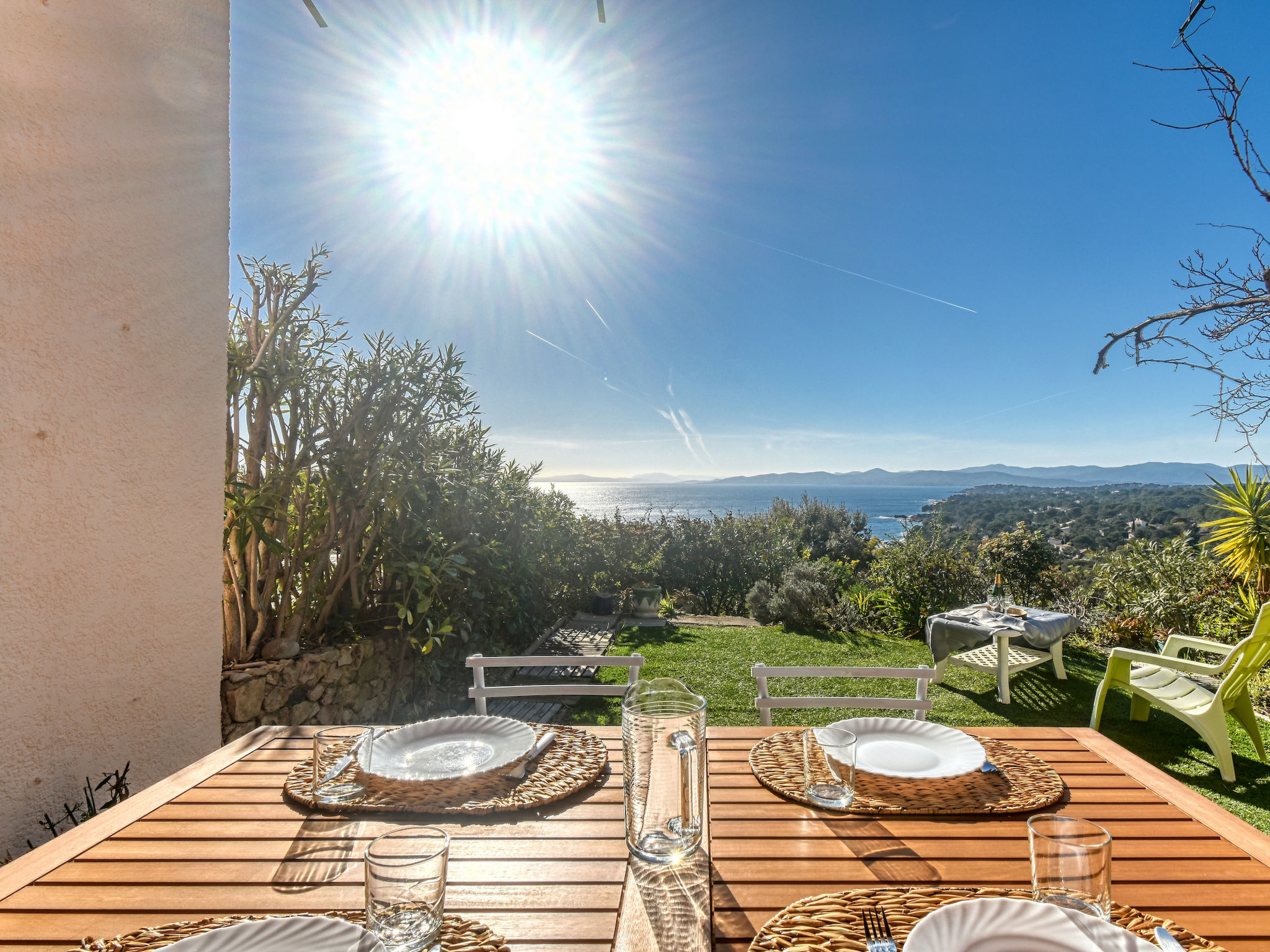 Foto 1 - Haus mit 2 Schlafzimmern in Saint-Raphaël mit schwimmbad und blick aufs meer