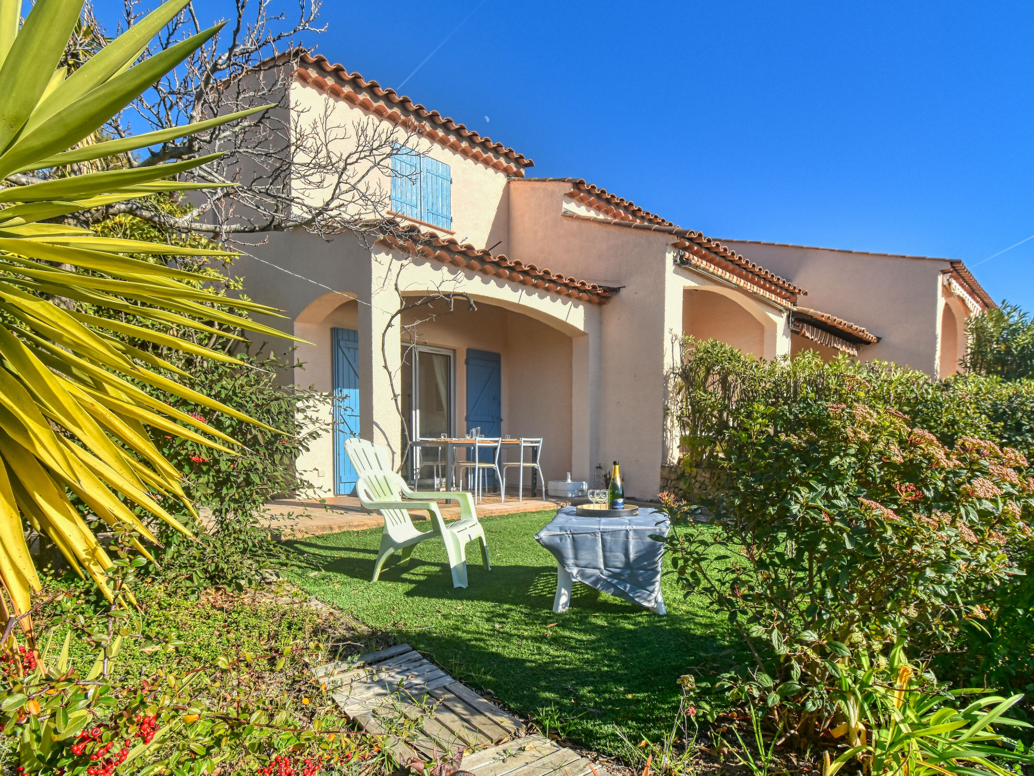 Photo 17 - Maison de 2 chambres à Saint-Raphaël avec piscine et jardin