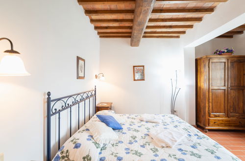 Foto 16 - Apartamento de 3 quartos em Montaione com piscina e jardim