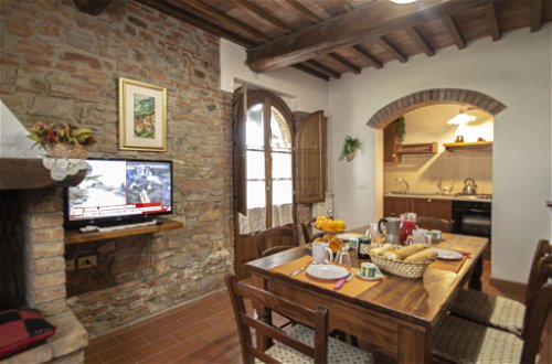 Photo 8 - 3 bedroom Apartment in Montaione with swimming pool and garden