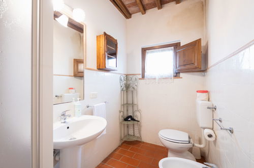 Foto 22 - Apartamento de 3 quartos em Montaione com piscina e jardim