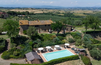 Foto 1 - Apartamento de 3 quartos em Montaione com piscina e jardim