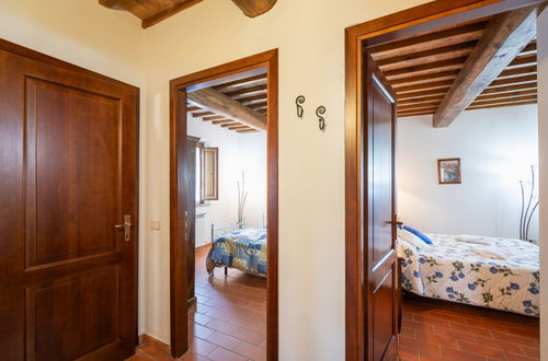 Foto 17 - Apartamento de 3 quartos em Montaione com piscina e jardim